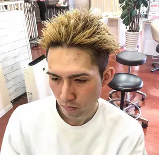 カラー メンズ ヨシダ トオルのヘアスタイル