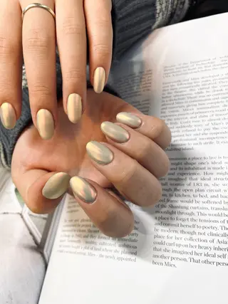 ネイル anyora nail salon所属・大人ワンホン キラキラ／Ayanoのネイルデザイン