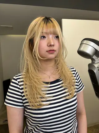 ロング LINE.ai所属・mei／周南 ／ぷつっと／レイヤーのヘアスタイル