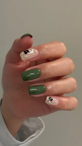 ネイル 甲村 未玖のネイルデザイン