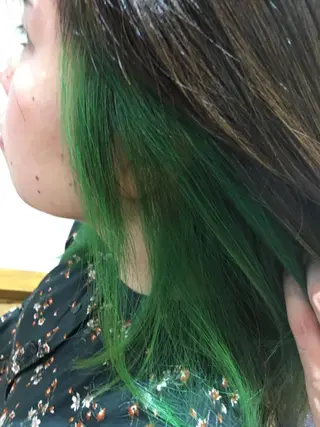 セミロング カラー 鈴木 マサアキのヘアスタイル