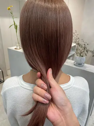 セミロング FILMS 綾菜のヘアスタイル