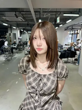 ミディアム 艶髪カラー/レイヤ ー支持No.1renのヘアスタイル