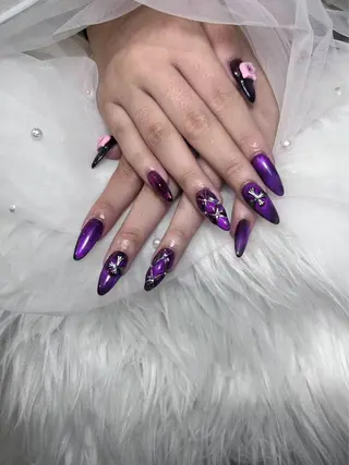 ネイル 🌈 Laule'aのネイルデザイン