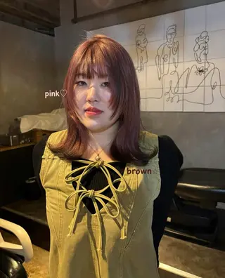 セミロング カラー 光本 杏のヘアスタイル