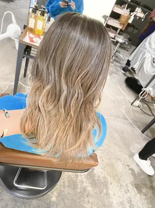 カラー 顔まわりの神様✨ 透明感カラー藤嶋秀幸のヘアスタイル