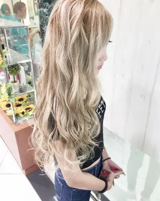 ロング カラー N° jillva ♦️川端裕司♦️のヘアスタイル