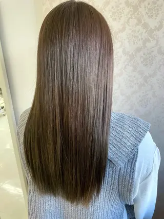 ロング ヒヨシ ルナのヘアスタイル