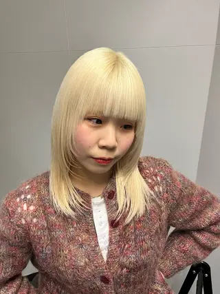 ミディアム カラー ハイトーン/レイヤー ハッシュカット/牧原のヘアスタイル