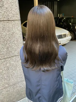 セミロング 髪質改善× ブリーチなしyutoのヘアスタイル