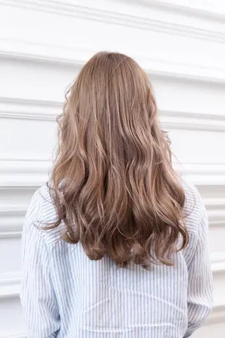 ロング 篠崎 加奈のヘアスタイル