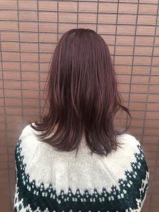 ミディアム カラー 浦野 阿貴のヘアスタイル