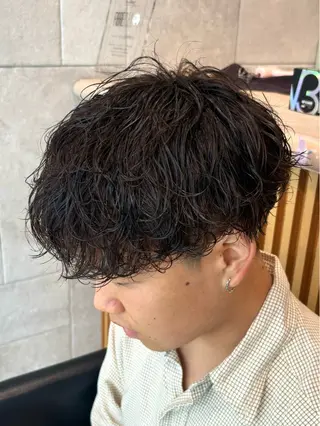 パーマ メンズ メンズパーマ、スパ イキー、上野星也のヘアスタイル