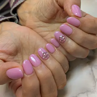 ネイル ジェヌインネイル 河内のネイルデザイン