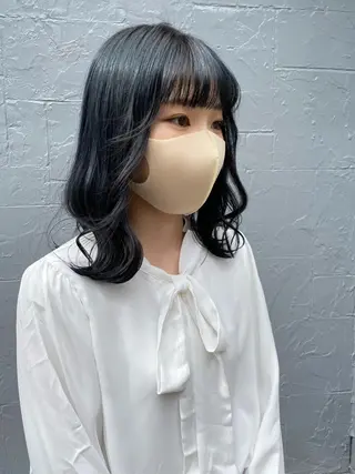 ミディアム カラー サカグチユキナ 【tocca】のヘアスタイル