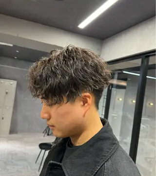 ショート パーマ メンズ ツイストスパイラル/ メンズ特化/中川誠也のヘアスタイル