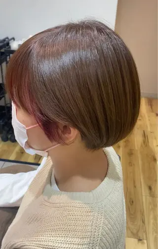 ショート カラー 岡本 梨沙のヘアスタイル