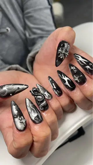 ネイル Nail Salon L'arc所属・☆Mèo ☆のネイルデザイン