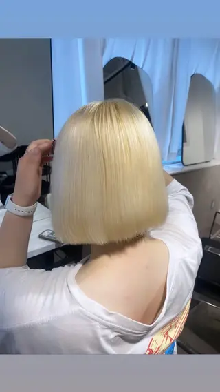 カラー Seleneコウキ ブリーチ/ハイトーンのヘアスタイル