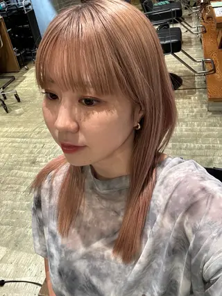 ミディアム カラー 渡邊 彩乃のヘアスタイル