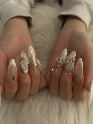 ネイル 🦋Hina🦋 1月予約受付中✨のネイルデザイン