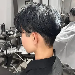 メンズ アイブロウ Any所属・メンズ専門美容師 MIUのヘアスタイル