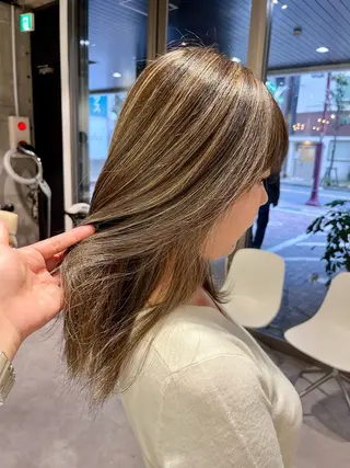 ロング カラー iLi🫧kim ryongna🦋のヘアスタイル