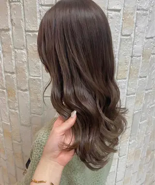 ロング カラー Juri ジュリのヘアスタイル