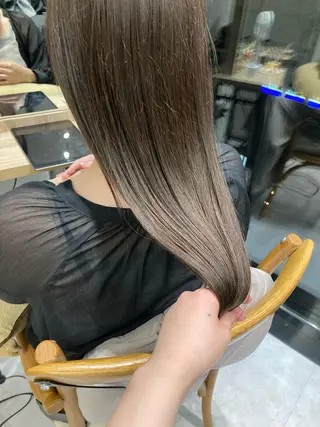 ロング ✨色持ちの良い艶 カラー✨蟹江真世のヘアスタイル