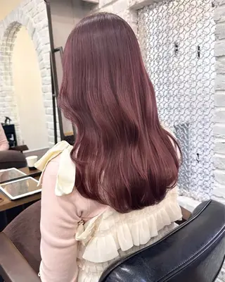 カラー Mejia Riseのヘアスタイル