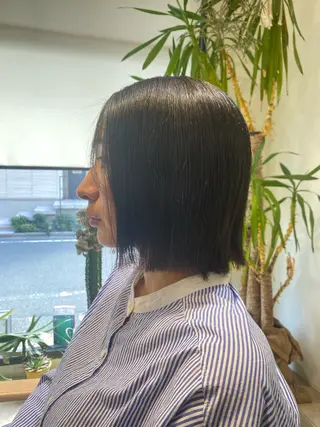 ミディアム LiC えりのヘアスタイル