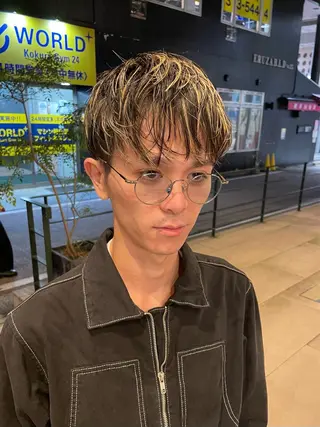 カラー メンズ grAt所属・森 真伊希のヘアスタイル