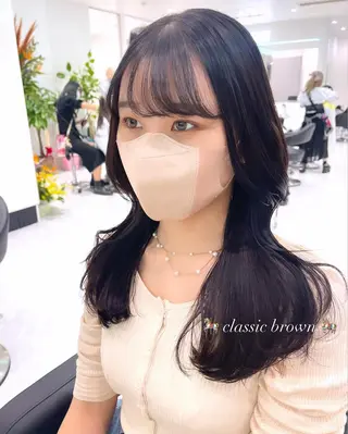 ロング カラー 𝘳𝘺𝘰𝘬𝘢 髪質改善／ブリーチのヘアスタイル