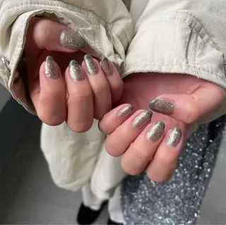 ネイル La vie est belle.所属・ラヴィエベル なつみのネイルデザイン