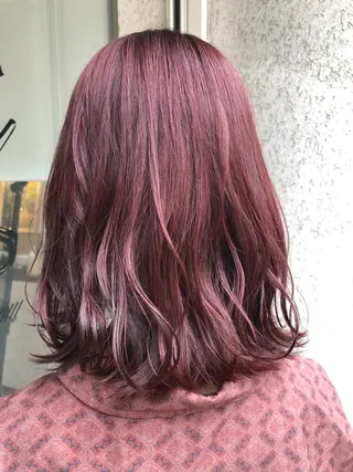 ミディアム カラー CoCooN minamiのヘアスタイル