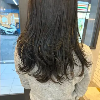 セミロング カラー いなみね はるきのヘアスタイル