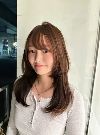 セミロング octo所属・梅澤 杏菜のヘアスタイル