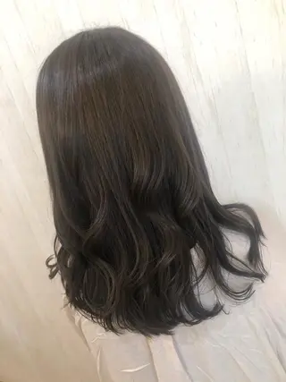 セミロング fuuga春日部店所属・艶髪髪質改善🐰🫧 ai🩵のヘアスタイル