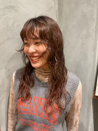 ロング パーマ LEAPS adore都島店所属・みゆう 都島/透明感のヘアスタイル
