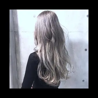 ロング 及川シゲル 髪質改善講師のヘアスタイル