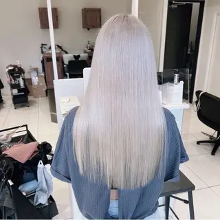 ロング カラー オフホワイトアンドなんば所属・福西 洋斗のヘアスタイル