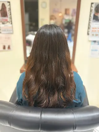 ロング パーマ 横手 亜紀のヘアスタイル