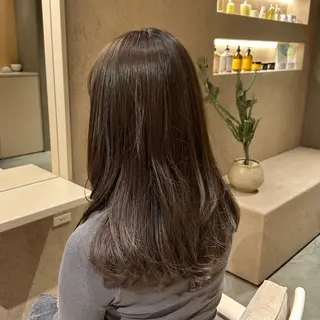 カラー アベ コハルのヘアスタイル