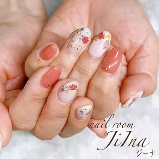 ネイル JiIna nailのネイルデザイン