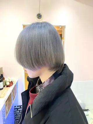ショート カラー 美優🦕ツヤ髪 /ハイトーン🩶のヘアスタイル