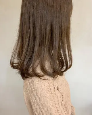 セミロング Click所属・クニモトハルナ ボブ/柔らかカラーのヘアスタイル