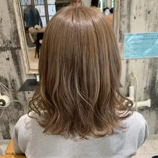 カラー ヤマダ サクラのヘアスタイル