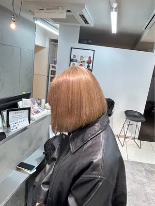 ショート カラー ヘアアレンジ ボブ/透明感ベージュ 🫧クルミ🌟のヘアスタイル