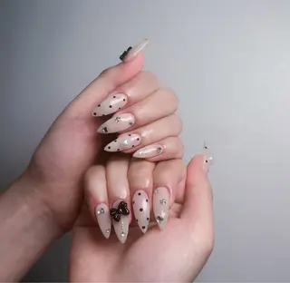 ネイル Lina nail所属・Luna 池袋のネイルデザイン