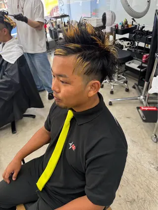 ミディアム カラー メンズ メンズ専門サロン wokeのヘアスタイル